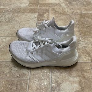ADIDAS SIZE 6.5 WOMEN’S ULTRA BOOST YVA 605001